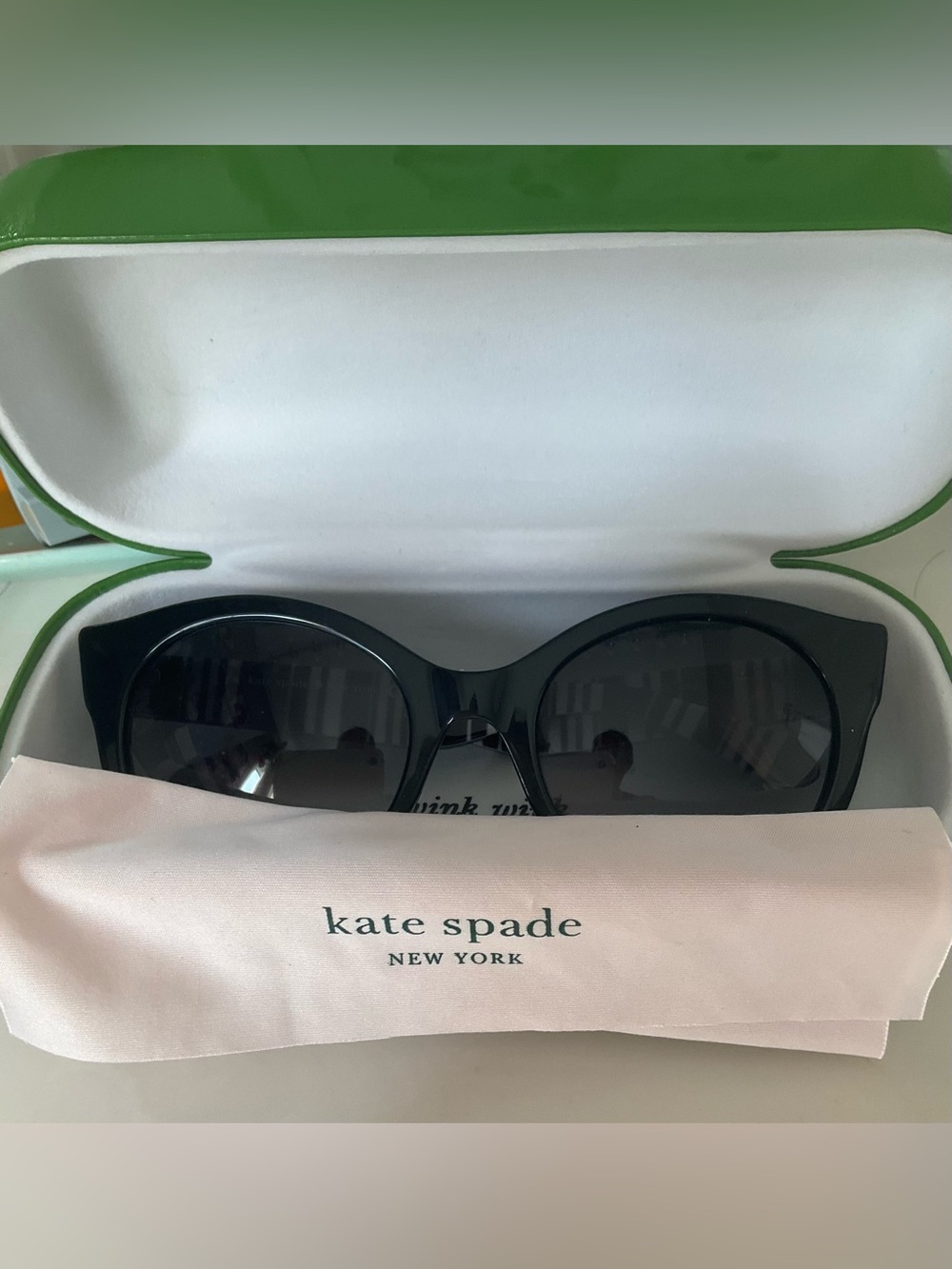 kate spade black & white sunglasses with case